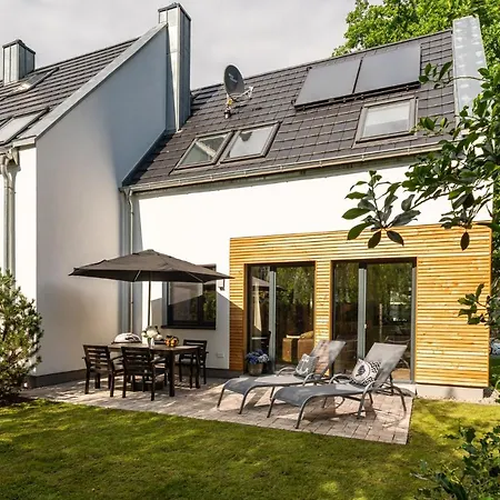 Haus Strandflieder - Domizil Am Ostseewald Zingst