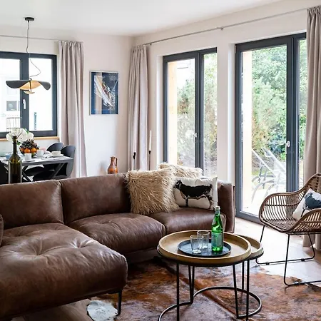 Haus Strandflieder - Domizil Am Ostseewald * Zingst
