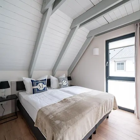 Haus Strandflieder - Kamin, Sauna & Terrasse Zingst